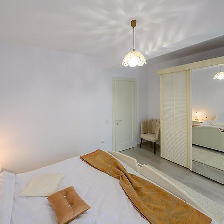 Apartament Laur Gura Humorului Bagian luar foto
